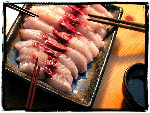 sashimi 10 Makanan Jepang Paling Aneh